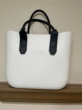 White O Bag with Black Handles